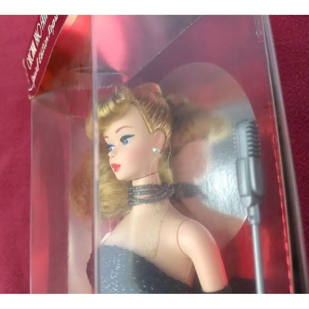 SOLO IN THE SPOTLIGHT BARBIE 1994 Special Edition 1960 Reproduction Mattel 13534